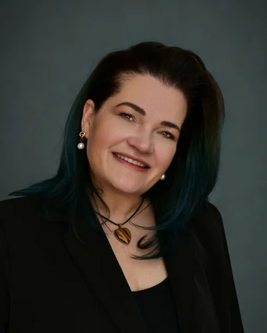 Therèsa Luyt, accredited mediator, conflict consultant and candidate attorney at MV Inc.